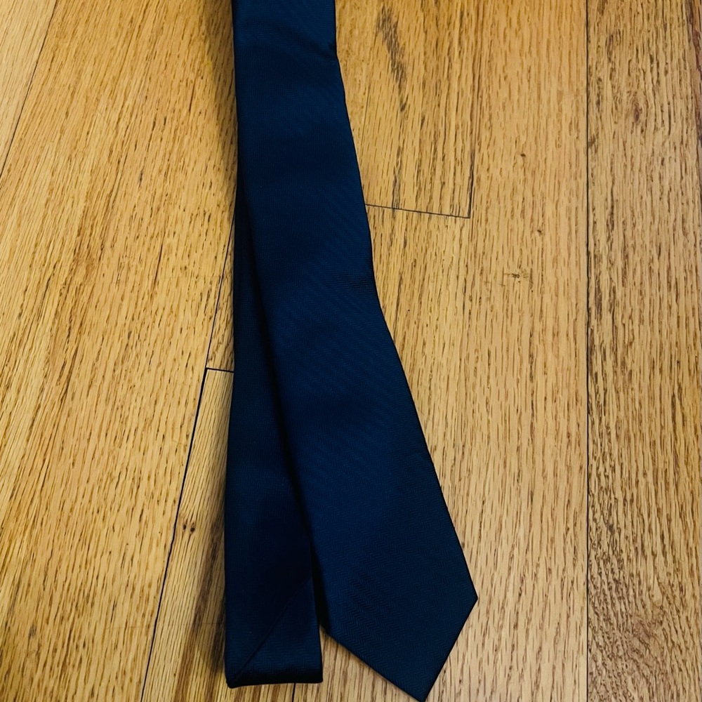 The Tie Bar Slim Navy Blue Men's Tie